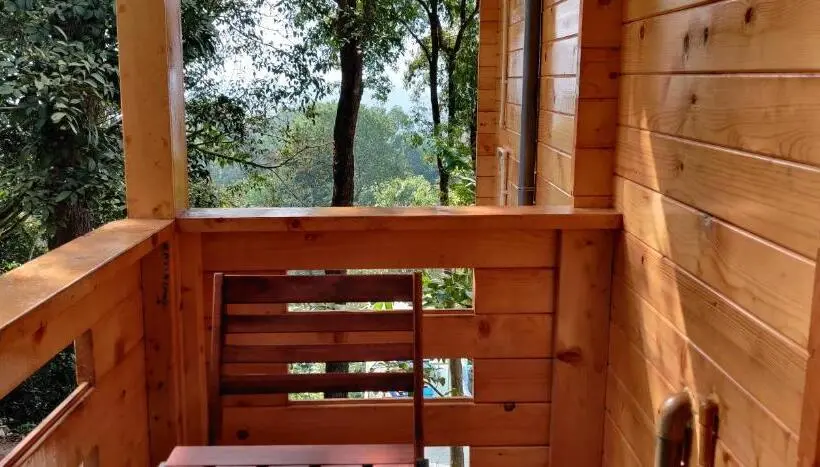 デラックスの４人部屋, Woodrose Resort
