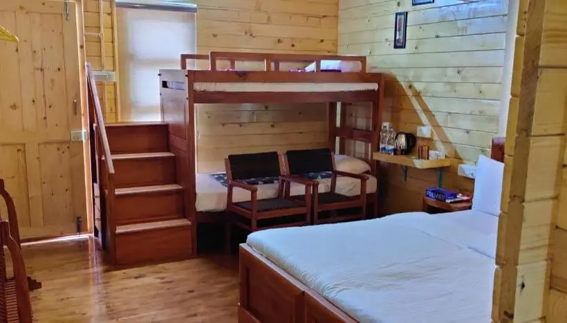 デラックスの４人部屋, Woodrose Resort
