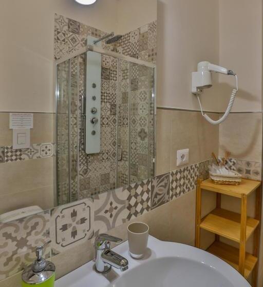 اتاق لوکس, Residenza Eleonora