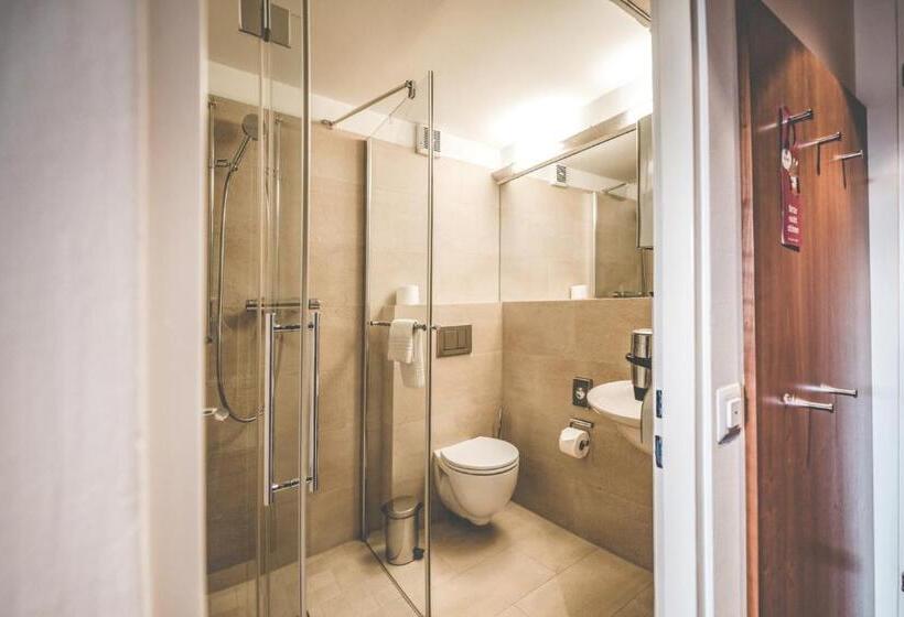 اتاق سوپریور خانوادگی, Gorfion Familotel