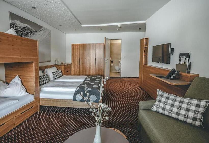 اتاق سوپریور خانوادگی, Gorfion Familotel