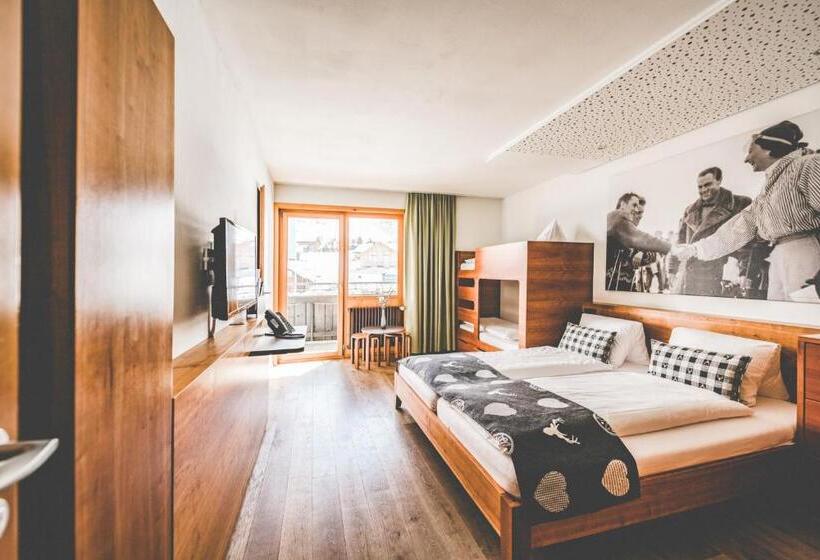 اتاق سوپریور خانوادگی, Gorfion Familotel