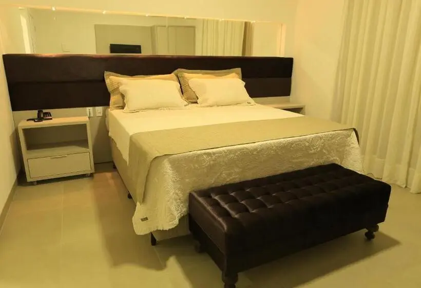 Deluxe Zimmer, Brii