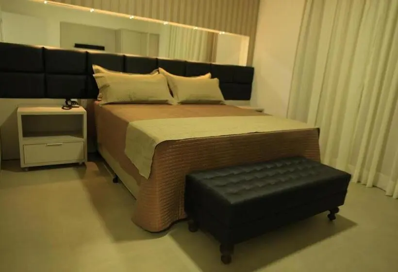 Deluxe Zimmer, Brii