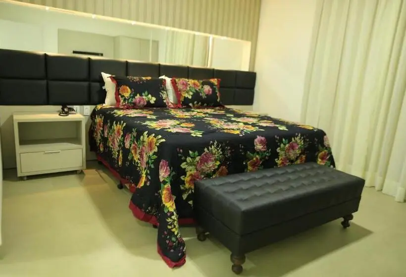 Deluxe Zimmer, Brii