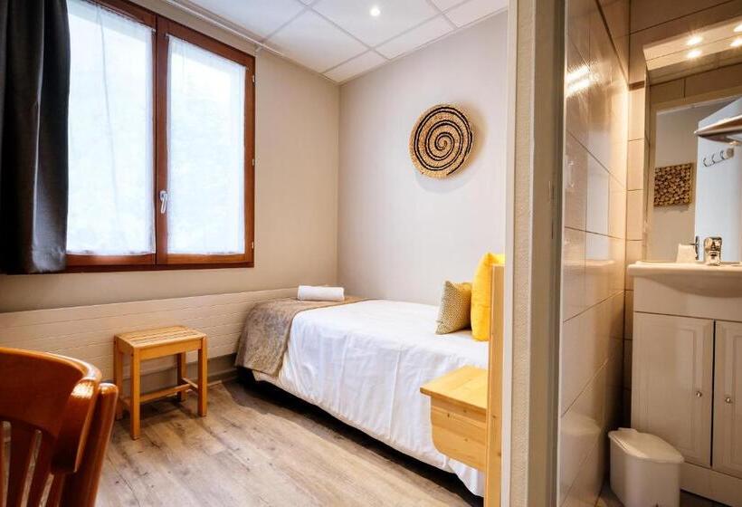 اتاق استاندارد سه نفره, Hôtel Les Essarts, Ussim Vacances