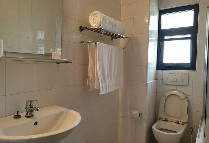 اتاق لوکس, Mangel Hotel And Suites