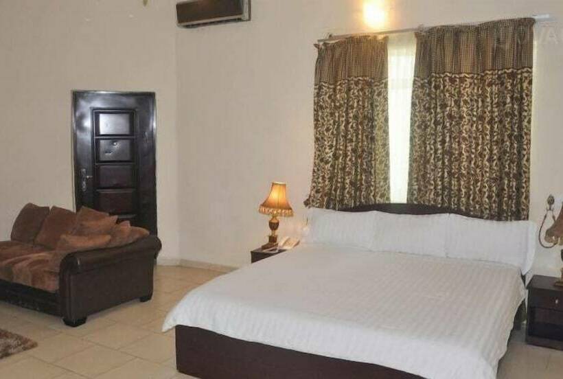 اتاق لوکس, Mangel Hotel And Suites