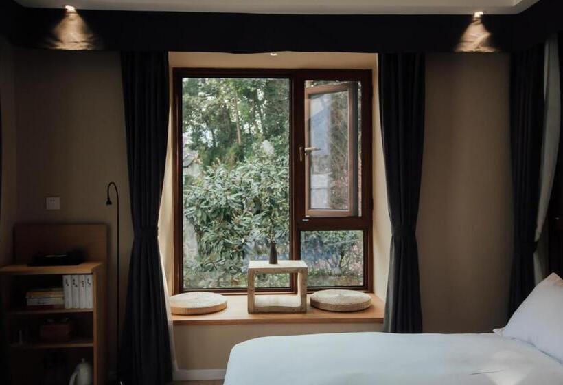 Kertre Néző Standard Szoba, Pin Cheng