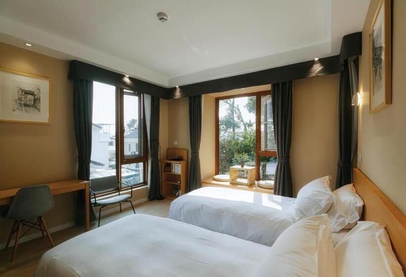 Kertre Néző Standard Szoba, Pin Cheng