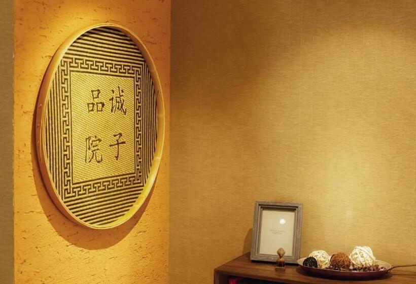 Kertre Néző Standard Bungalow, Pin Cheng