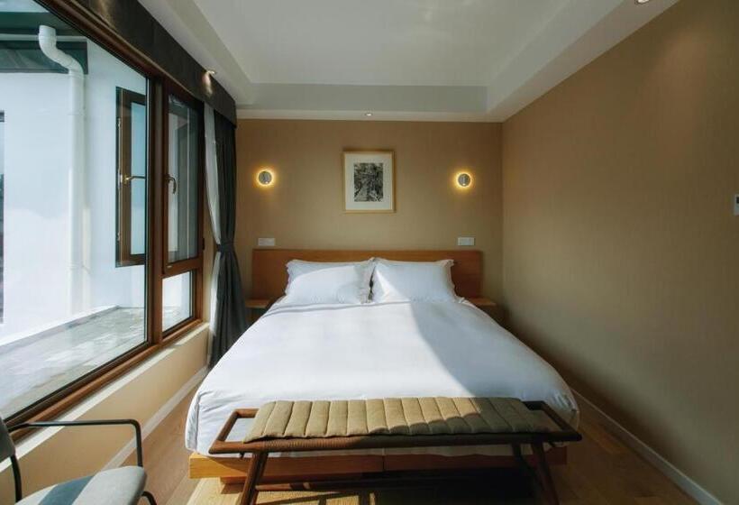 Kertre Néző Standard Szoba, Pin Cheng