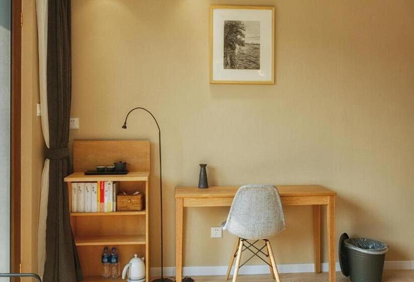 Kertre Néző Standard Szoba, Pin Cheng