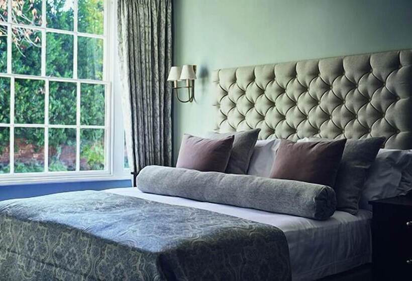 اتاق سوپریور, Marquis Suffolk