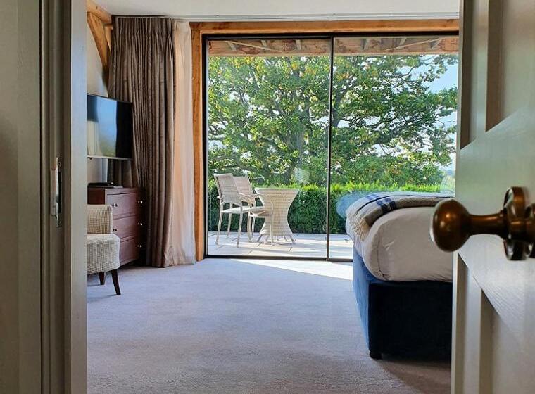 اتاق سوپریور, Marquis Suffolk