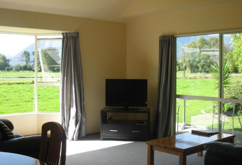 شقة غرفة واحدة, Karamea River Motels