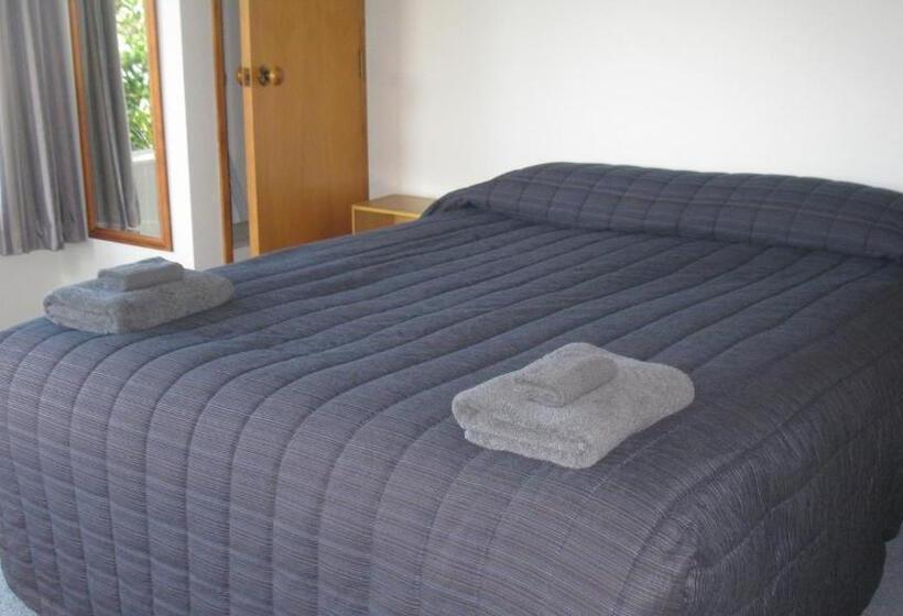 شقة غرفة واحدة, Karamea River Motels
