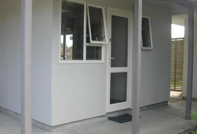 스탠다드 내측 스튜디오, Karamea River Motels