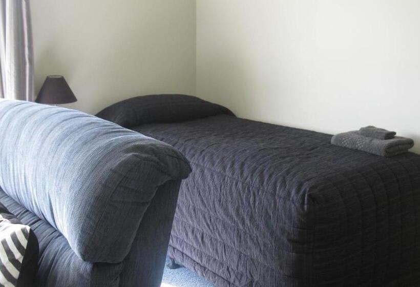 דירה פנימית חדר שינה 1, Karamea River Motels