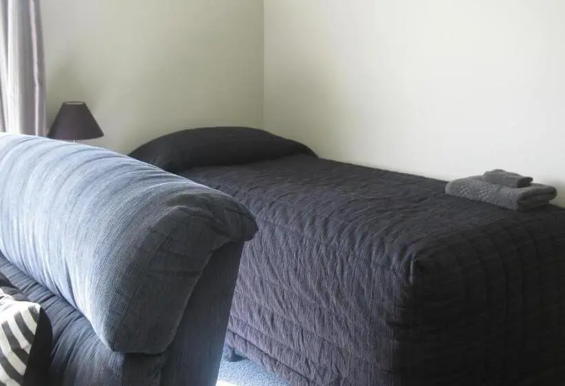 １ベッドルームインサイドアパートメント, Karamea River Motels