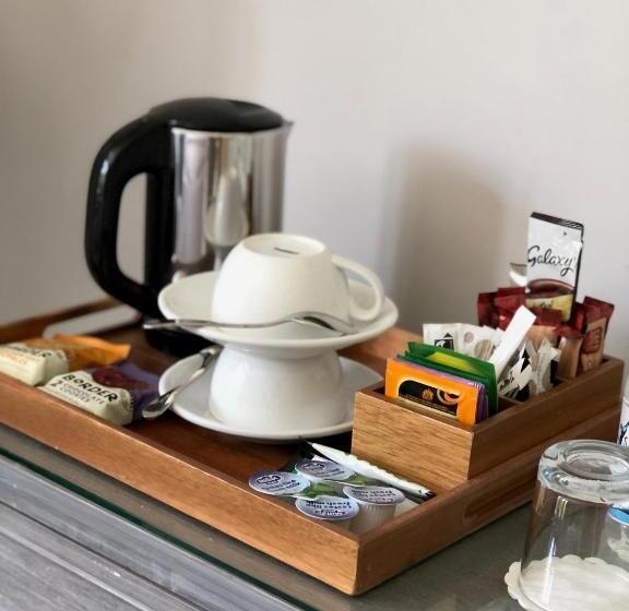 غرفة سوبيريور رباعية, The Maple Manor