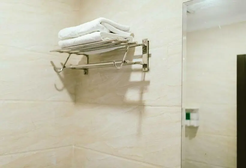 Standard-huone, Barelang Hotel Nagoya Batam