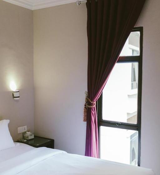 חדר סופריור עם מיטת קינג, Barelang Hotel Nagoya Batam