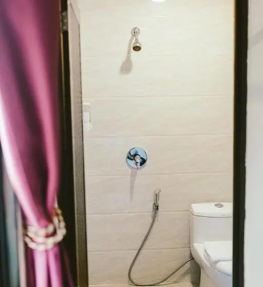 Deluxe-huone, Barelang Hotel Nagoya Batam