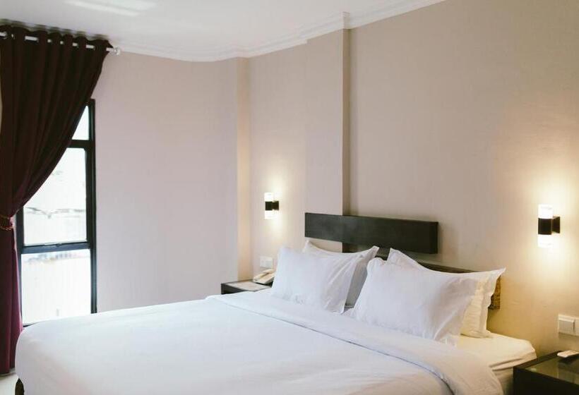 חדר דלוקס, Barelang Hotel Nagoya Batam