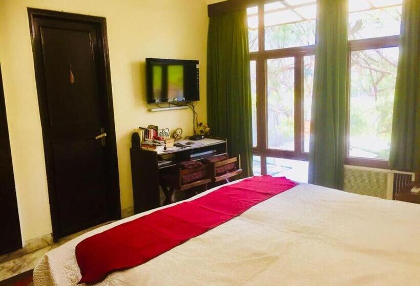 اتاق لوکس با چشم‌انداز باغ, Homestay Chateau 39