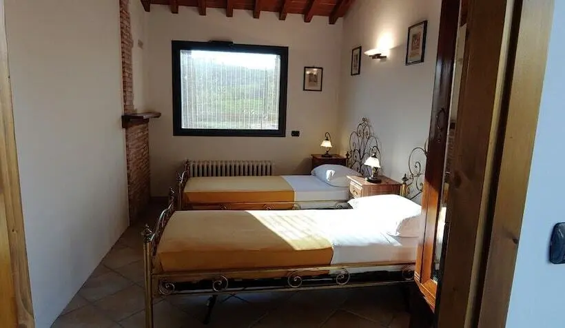 Villa 2 Makuuhuonetta, Torrebianca Tuscany