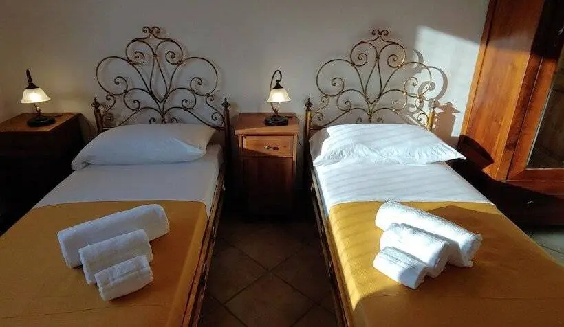Villa 2 Makuuhuonetta, Torrebianca Tuscany