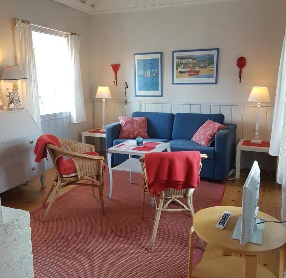 Дом 1 Спальня, Gårdshotell Klockargården