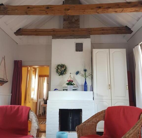 Дом 1 Спальня, Gårdshotell Klockargården