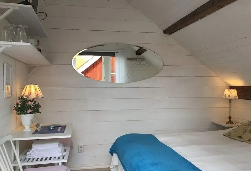 ダブルベッドスタンダードルーム, Gårdshotell Klockargården