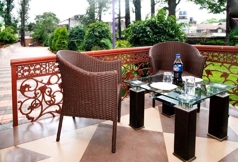 חדר דלוקס, Ambassador