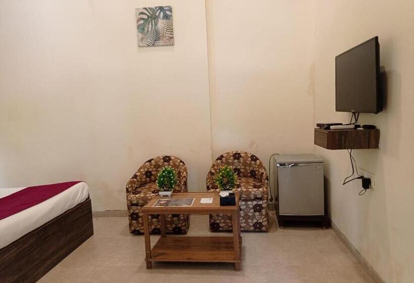 חדר דלוקס, Ambassador