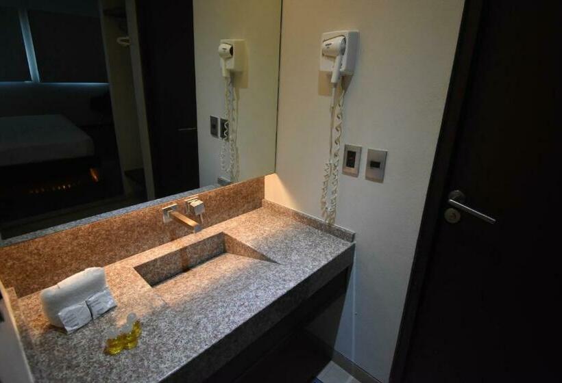 スタンダードルーム, Via La Villa