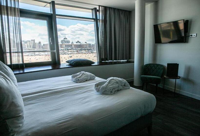 Quarto Ático, De Pier Suites