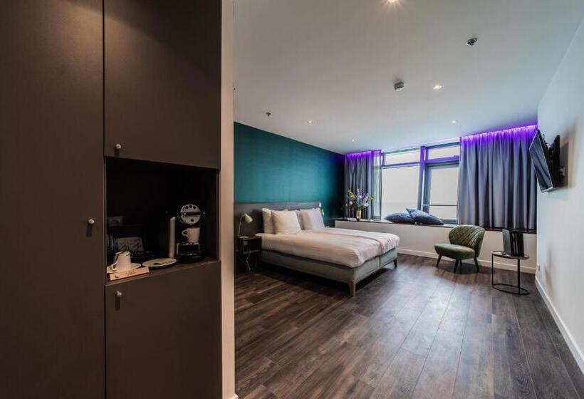 펜트하우스 스위트, De Pier Suites