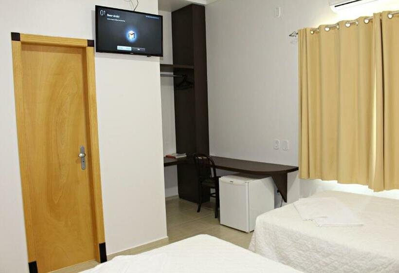 高级大房间, Dois Vizinhos Palace