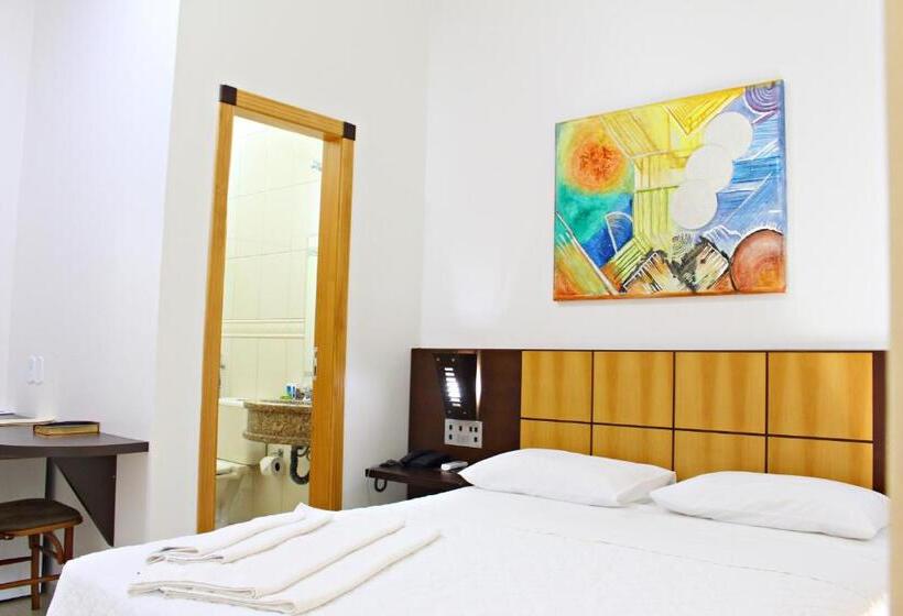 高级大房间, Dois Vizinhos Palace