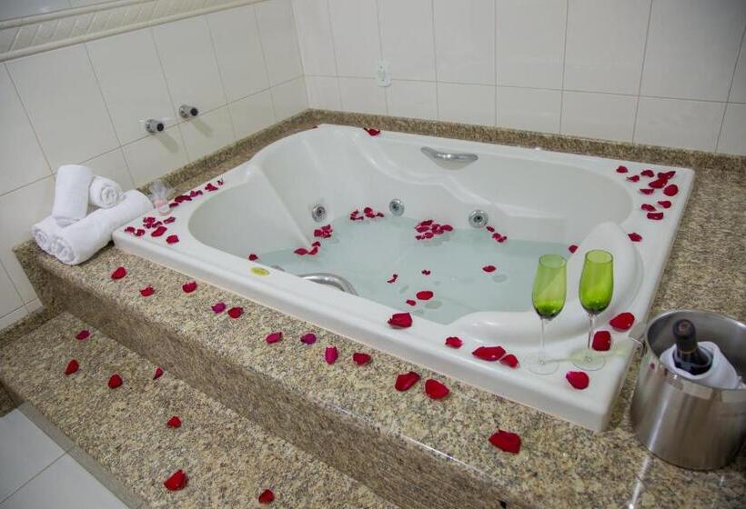 스탠다드 자쿠지 룸, Dois Vizinhos Palace