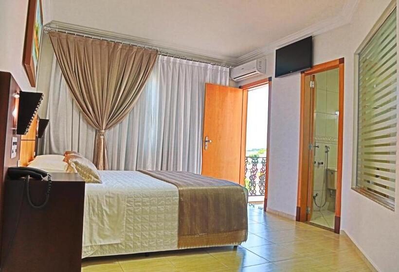 标准间带漩涡浴缸, Dois Vizinhos Palace