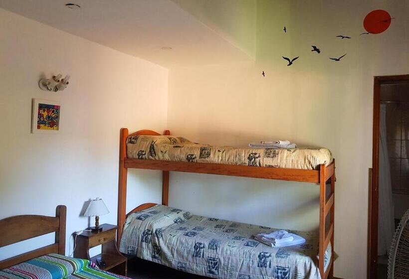 エコノミートリプルルーム, El Cisne