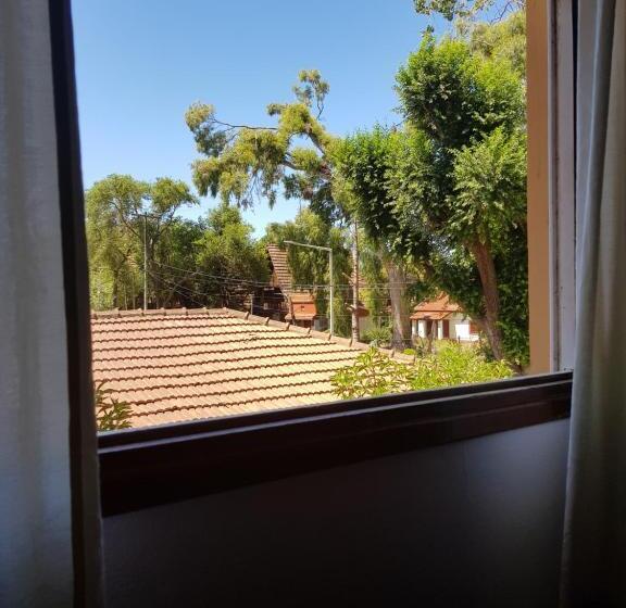 エコノミートリプルルーム, El Cisne