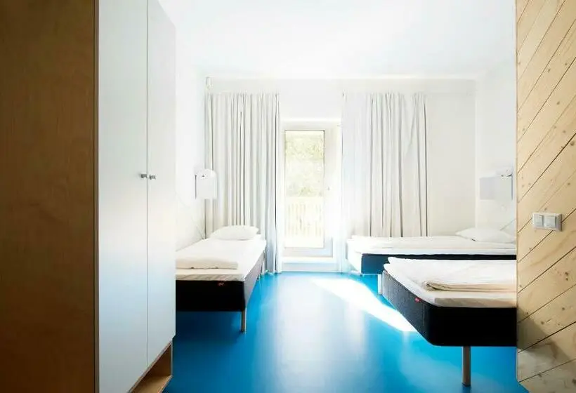 اتاق استاندارد سه نفره, Pärnu Rannastaadioni Hostel