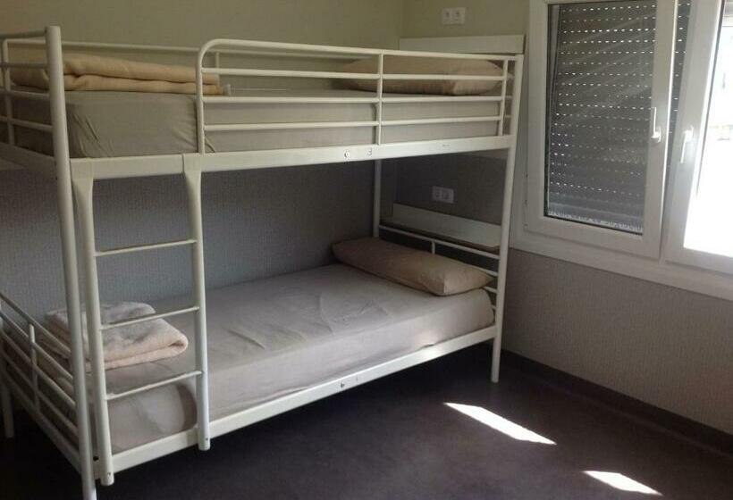 سرير فى غرفة مشتركه, Albergue As Eiras
