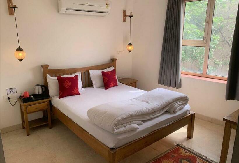 חדר סופריור, Moustache Agra