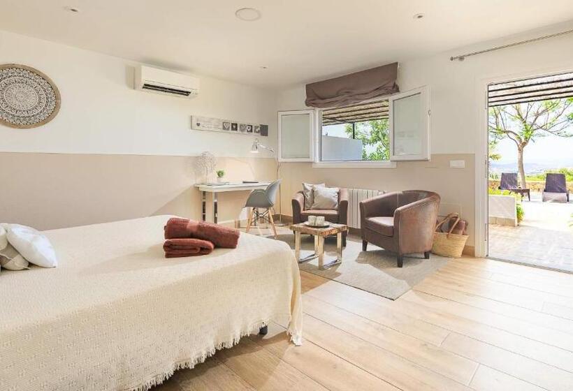 סוויטת ג'וניור עם טרסה, Boutique Hideaway Cortijo El Sarmiento